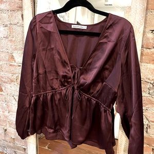Women’s Abercrombie & Fitch satin long sleeve blouse size large